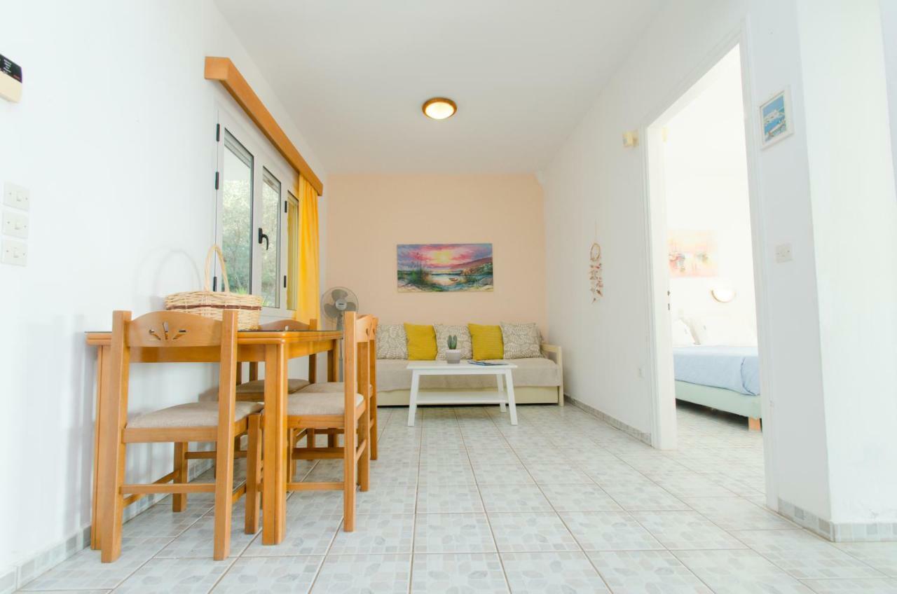Natural Blue Green Apartment Almiros Beach Esterno foto